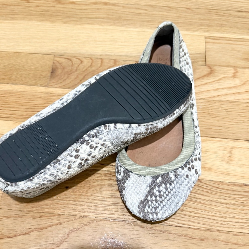 Bacio 61 Snakeskin Print Ballet Flats - Picture 6 of 12